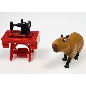 DISNEY Jakks Encanto Mirabel Magic Room SEWING MACHINE TABLE & Chispi CAPYBARA